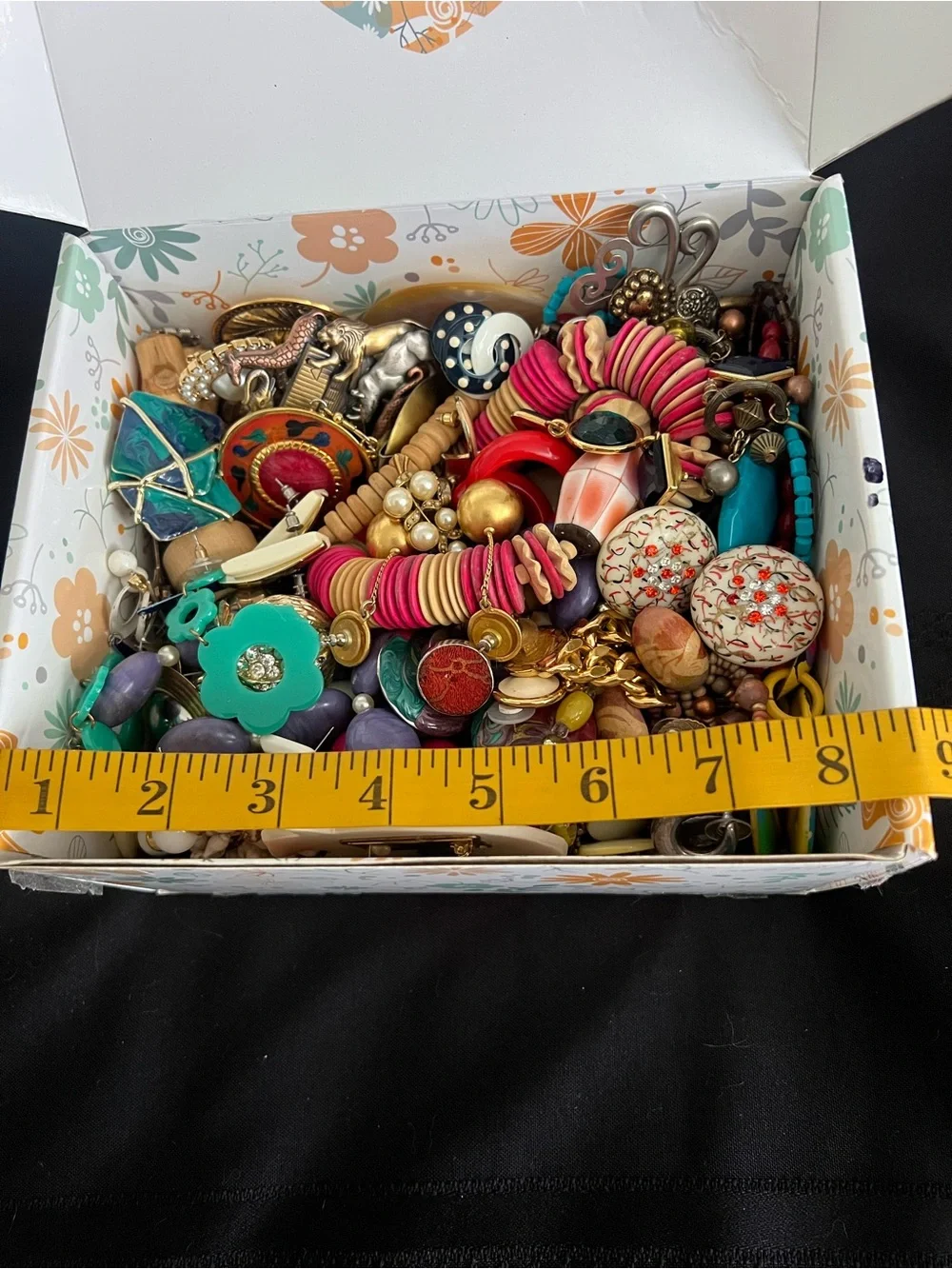 Assorted Women's Fashion Jewelry - Vintage Multicolor Statement Accessories